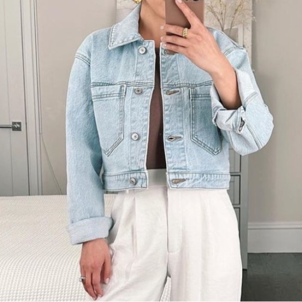 Abercrombie & Fitch Light Wash Denim Jacket